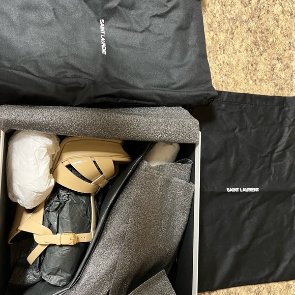 YSL Tribute Sandal - Size 34.5 - Picture 6 of 6